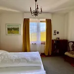 Vintage View With Outdoor Pool
