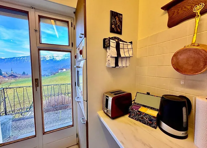 בית הארחה Vintage View With Outdoor Pool שפיץ