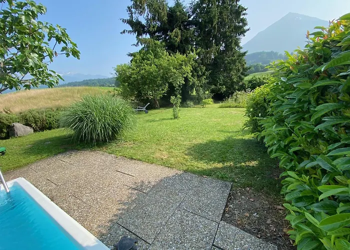 Vintage View With Outdoor Pool 3*