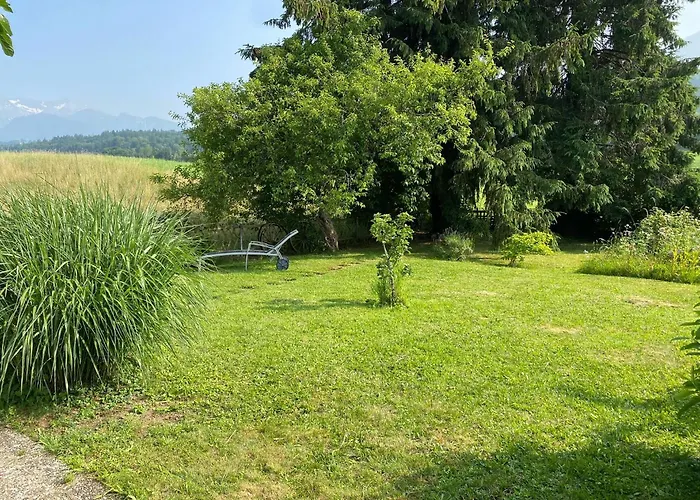 Vintage View With Outdoor Pool 3*