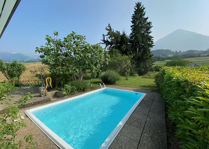 Vintage View With Outdoor Pool 3*