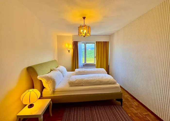 Vintage View With Outdoor Pool 3* שפיץ