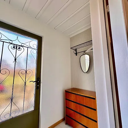 Vintage View With Outdoor Pool Pensjonat