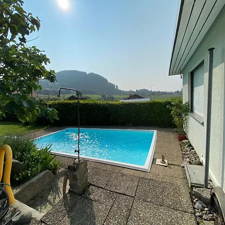 Vintage View With Outdoor Pool 3*