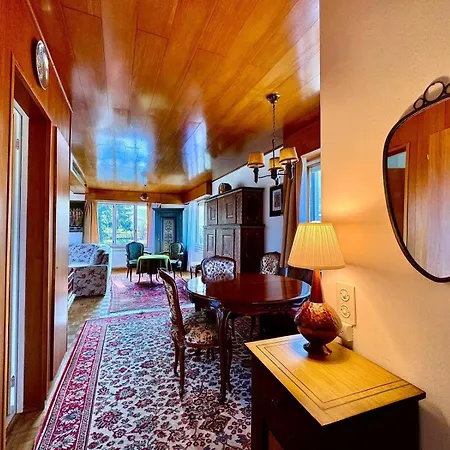 Vintage View With Outdoor Pool Pensjonat